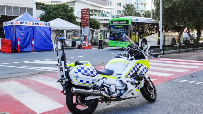 No protest - Police at the Queensland border check-point between Coolangatta and Tweed Heads.Picture: NIGEL HALLETT