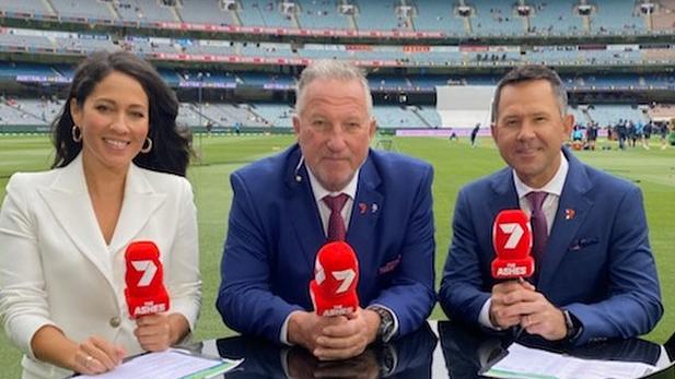 Mel McLaughlin, Ian Botham and Ricky Ponting. mel_mclaughlin Verified B O X I N G D A Y T E S T Before we turned into drowned rats. Play not far away!! Covers off. Let’s go Aussies! @7cricket 🏏🇦🇺🏴󠁧󠁢󠁥󠁮󠁧󠁿🎄 #TheAshes