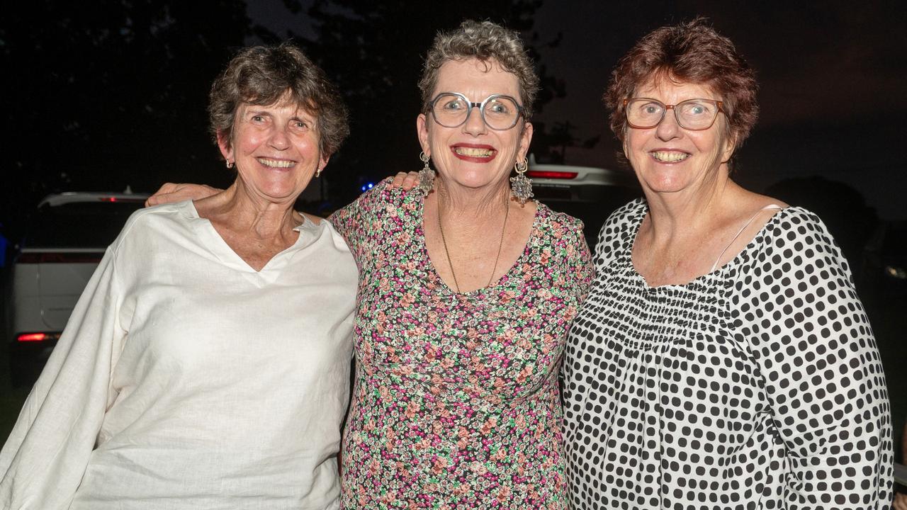 Lorraine Wirth, Denise Scarpelli and Kate Gordon at Habana Carols Under the Stars 2023. Saturday 23 December 2023 Picture:Michaela Harlow