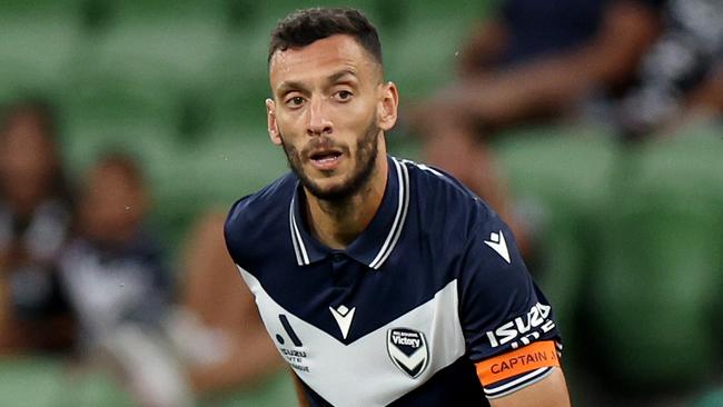 MELBOURNE, AUSTRALIA - JANUARY 04: Roderick Miranda of Melbourne Victory in during the round 12 A-League Men match between Melbourne Victory and Western Sydney Wanderers at AAMI Park, on January 04, 2025, in Melbourne, Australia. (Photo by Jonathan DiMaggio/Getty Images)