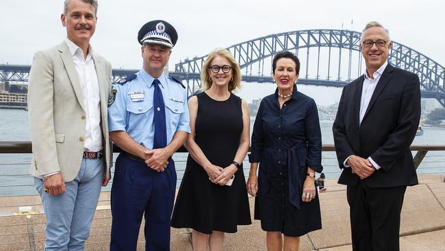 Whelan (centre) joins then-Lord Mayor of Sydney Clover Moore for an events briefing in 2020. Picture: Jenny Evans/Getty Images)