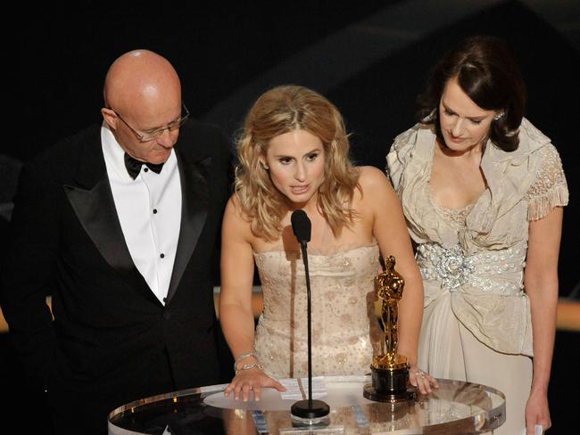 Kate Ledger, the sister of Heath Ledger, accepts her brother’s posthumous Oscar in 2009. Picture: Getty Images.