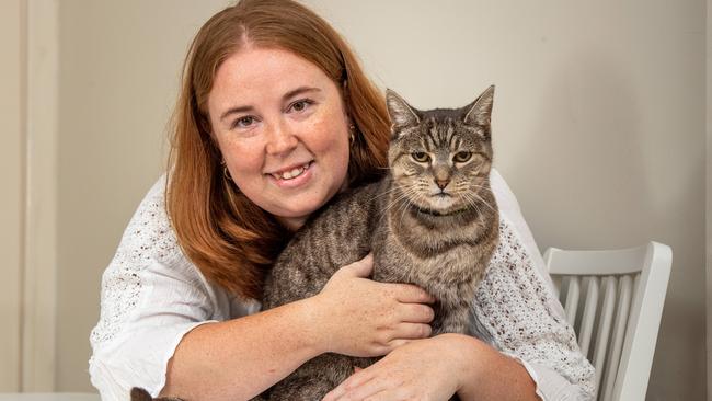 Kelly Corbett and Chester the cat. Picture: Monique Harmer