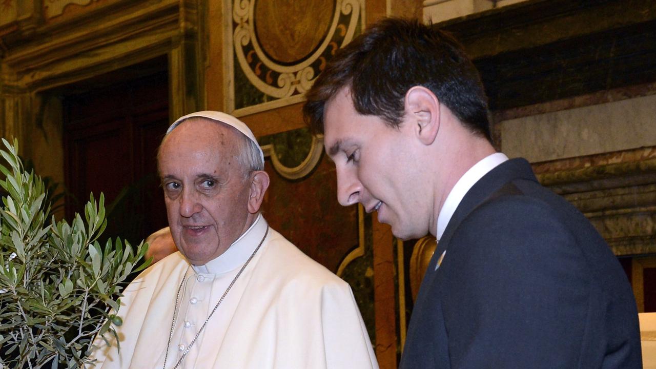 Pope Francis meets Lionel Messi