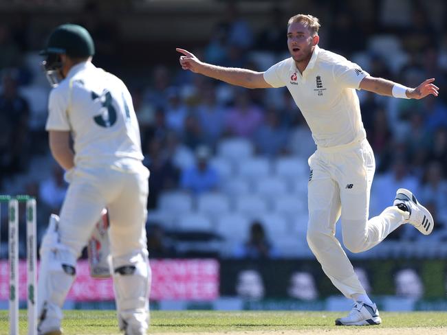 Stuart Broad dominated David Warner in the last Ashes. (Photo by Gareth Copley/Getty Images)