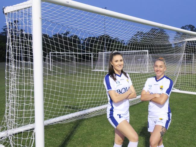 Ellie Fryer and Dee Thompson have signed on to play for Gold Coast United soccer team next season.