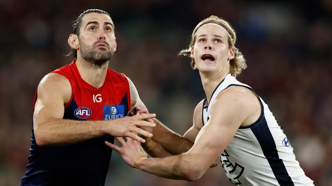 MELBOURNE, AUSTRALIA - JUNE 02: Brodie Grundy of the Demons and Tom De Koning of the Blues in action during the 2023 AFL Round 12 match between the Melbourne Demons and the Carlton Blues at the Melbourne Cricket Ground on June 2, 2023 in Melbourne, Australia. (Photo by Michael Willson/AFL Photos via Getty Images)
