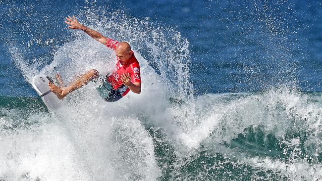 Surfing legend Kelly Slater on his way to being eliminated during his Round 3 heat of the Vissla Sydney Surf Pro at Manly Beach on Thursday March 21. AAP IMAGE / Troy Snook)