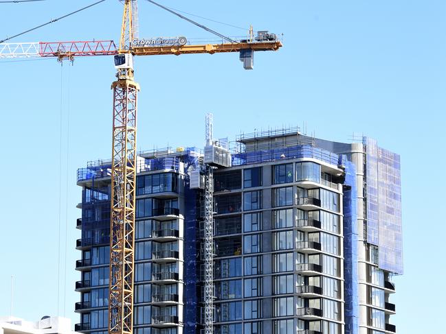 Construction work on a new apartment building is seen in Waterloo, Sydney, Wednesday, July 17, 2019. ABS data from the Survey of Income and Housing 2017Ã¢â¬â18 on Australian housing occupancy, costs and affordability is set to be released today. (AAP Image/Bianca De Marchi) NO ARCHIVING