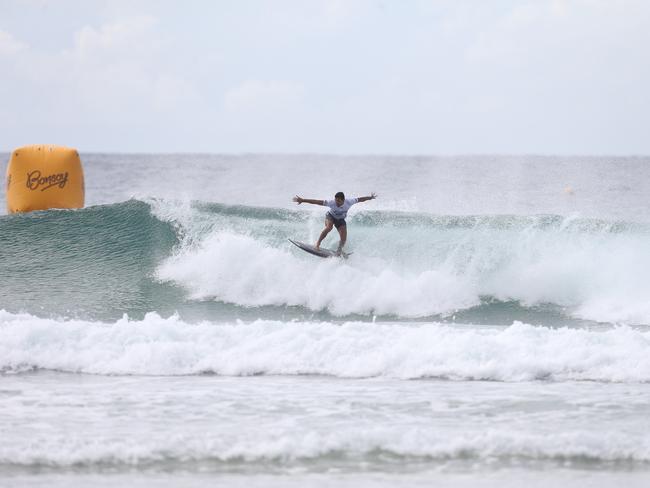 Bonsoy Gold Coast Pro at Snapper Rocks Heat 3. Photo of R Teixeira. 27 April 2024 Coolangatta Picture by Richard Gosling