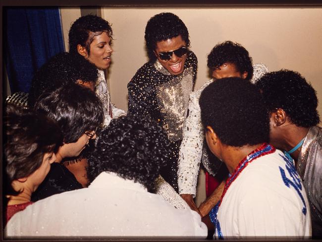 The Jackson brothers backstage during the Victory tour. Picture: Dan Gottesman/Jacksons Entertainment