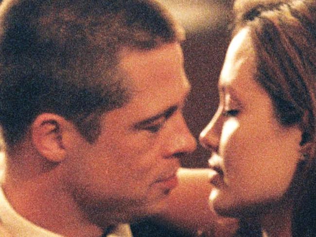 2005 : Actors Brad Pitt and Angelina Jolie in 2005 film 