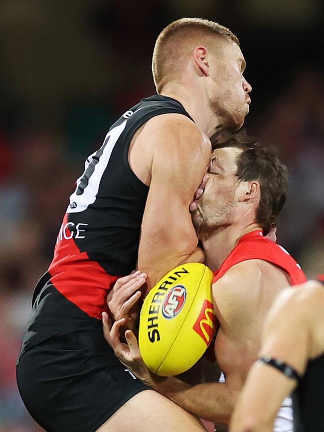 The brutal moment Peter Wright bumped Harry Cunningham. (Photo by Mark Metcalfe/AFL Photos/via Getty Images )