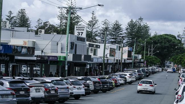 Female workers in shops on James St and surrounding streets say they are afraid to walk to their cars alone after a number of troubling incidents. Picture: Glenn Campbell.