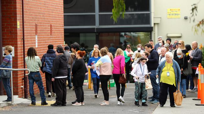 Queue of people waiting to vote at the Geelong West Town Hall on Wednesday.