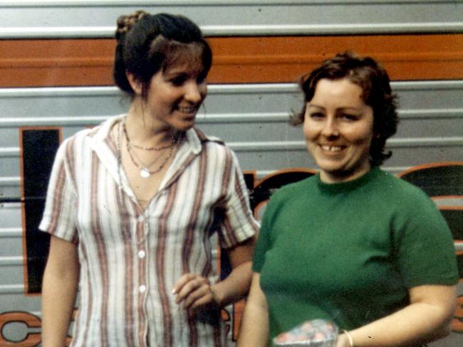 undated copypic Last Known pic of nurses, Lorraine Wilson (L) and Wendy Evans. crime qld murder Murphy's Creek nr Helidon oct 1974 hitchhikers unsolved