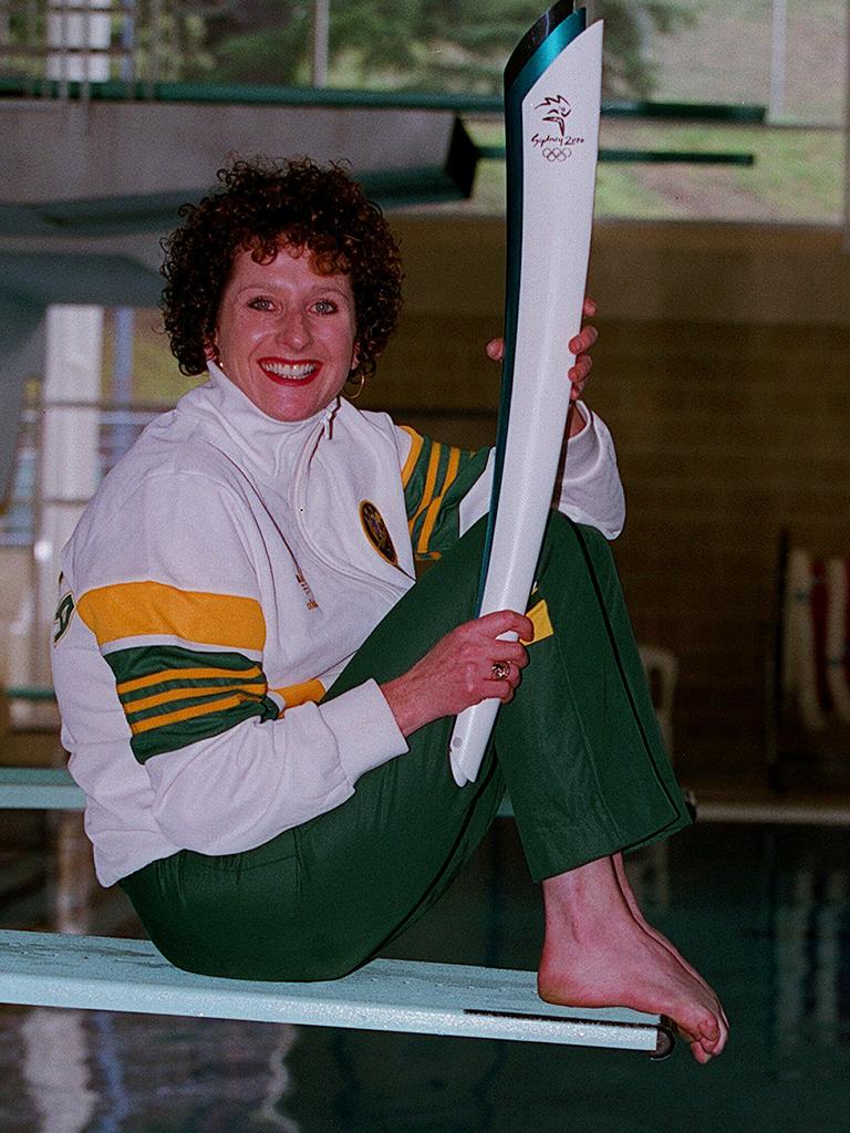 4. Julie Kent - Olympic diver. Kent represented Australia at the 1984 and 1988 Olympic Games, as well as the 1982 and 1986 Commonwealth Games where she won a bronze medal in the 10m platform. She won an AIS scholarship and became a selector for diving Australia and managed the Olympic diving team in 2004in Athens. Kent became the first woman president of the Tasmanian Olympic Council and in 2007 joined the Tasmanian Honour Roll of Women. 