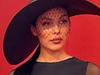 Glam woman’s races dress sparks frenzy