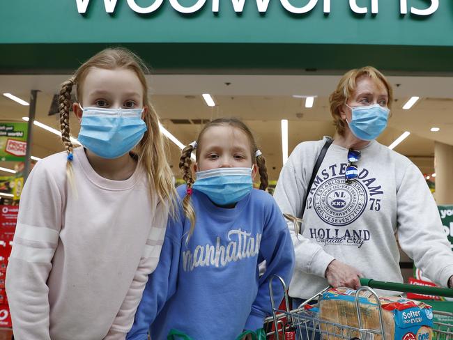 WEEKEND TELEGRAPHS 25/7/20WEEKEND TELEGRAPH SPECIAL. MUST TALK WITH PIC ED JEFF DARMANIN BEFORE PUBLISHING.Woolworths on Liverpool has requested that shoppers use face masks whilst in store. Susan Duffy with grandkids Alexis (pink top) and Imogen Schroder (blue top) pictured. Picture: Sam Ruttyn