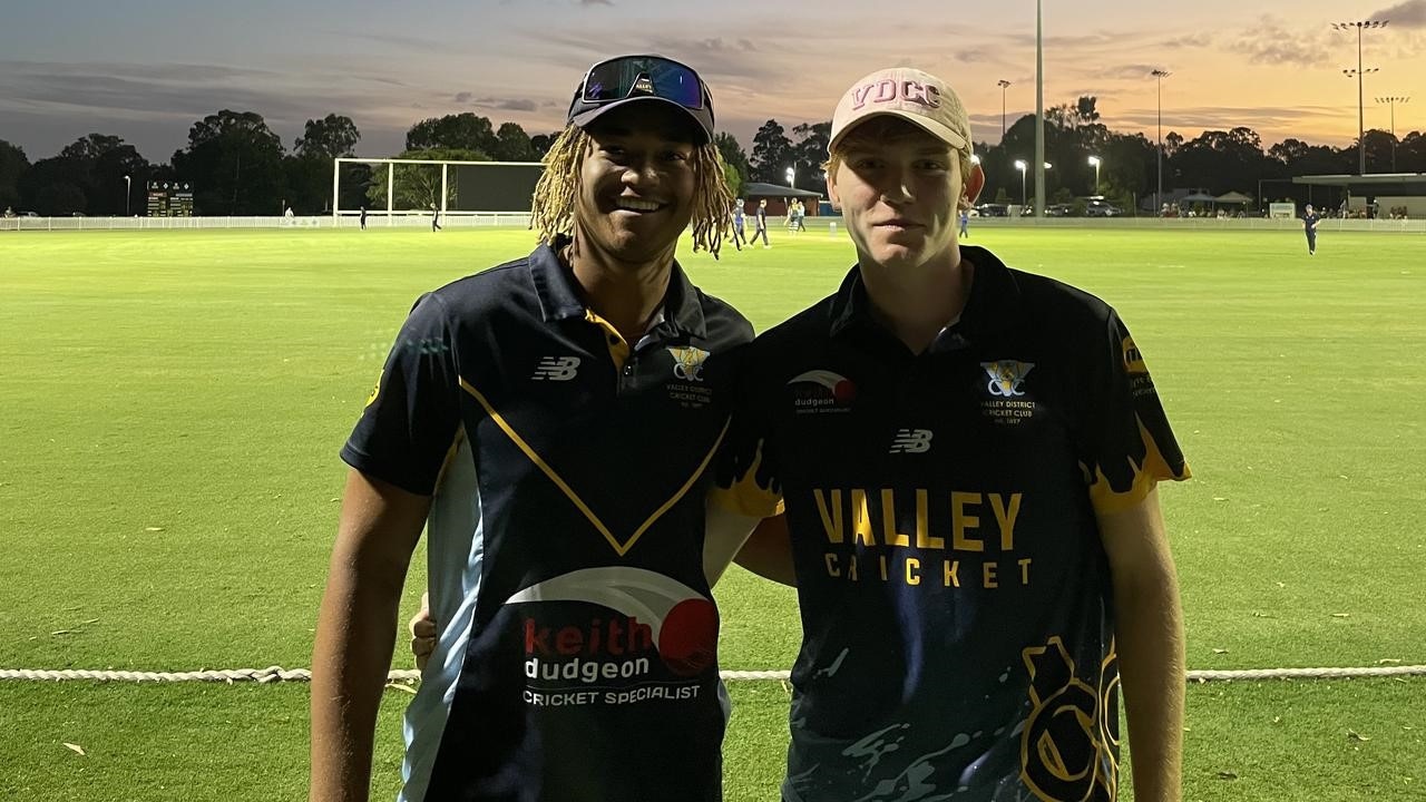 Callum Vidler (right) with his Valleys teammate Sam Hadfield.