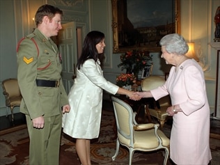 Aussie VC recipient meets Queen | news.com.au — Australia’s leading ...