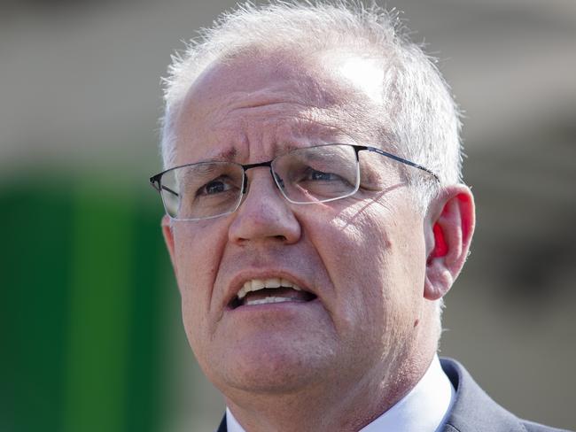 SYDNEY, AUSTRALIA - NewsWire Photos APRIL 5, 2022: Prime Minister Scott Morrison addresses the media during a press conference at Mortdale BP on Tuesday. Picture: NCA NewsWire / Nikki Short