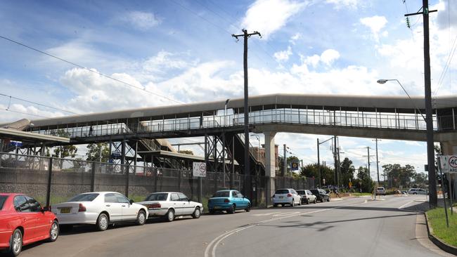 Rooty Hill commuters will receive 750 car parking spaces over six storeys as part of the construction of a new commuter car park.