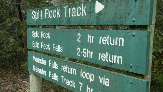 Meander Falls walking track, Split Rock.