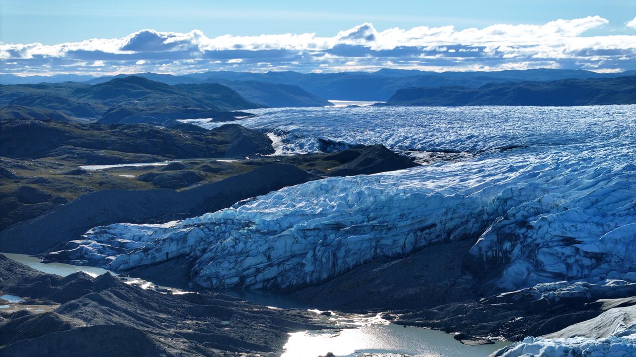 Island’s ice melting at a cracking pace