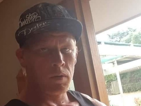 Coffs/Clarence Police are appealing for public assistance to locate a person wanted by virtue of an arrest warrant - W64370756 relates.Brendan VARLEY is wanted for DV assault X 2 and intimidation - E81081146 relates.Anyone who sees or knows the whereabouts of this person should not approach them but contact your Local Police Station or Crime Stoppers on 1800 333 000.