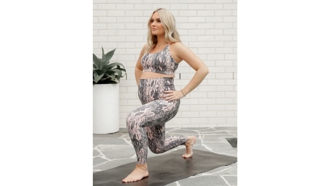 LJ Maternity Cropped Bump Active Tee