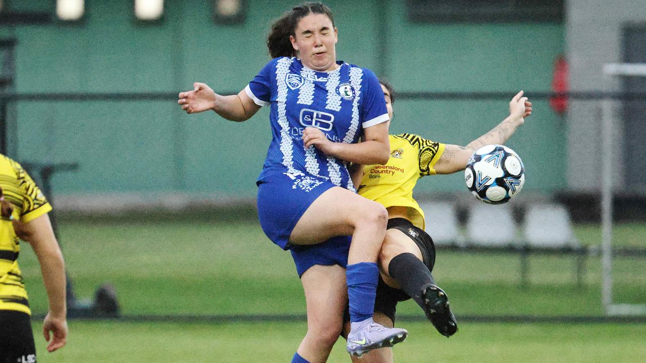 Stephanie Luyt blocks the shot of Thais Stella in the Kappa Queensland Cup Round 5 regional women's match between the Edge Hill Tigers and Townsville Brothers, held at Tiger Park, Manunda, Cairns. Picture: Brendan Radke