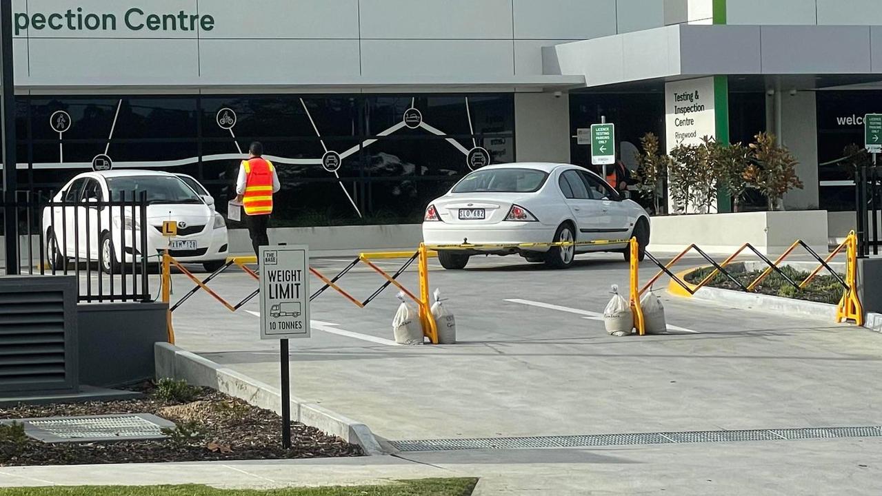 vicroads-testing-and-inspection-centre-in-ringwood-main-driveway-closed