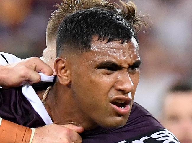 BRISBANE, AUSTRALIA - MARCH 28: Tevita Pangai Junior of the Broncos passes the ball during the round 3 NRL match between the Brisbane Broncos and the St George Illawarra Dragons at Suncorp Stadium at Suncorp Stadium on March 28, 2019 in Brisbane, Australia. (Photo by Bradley Kanaris/Getty Images)