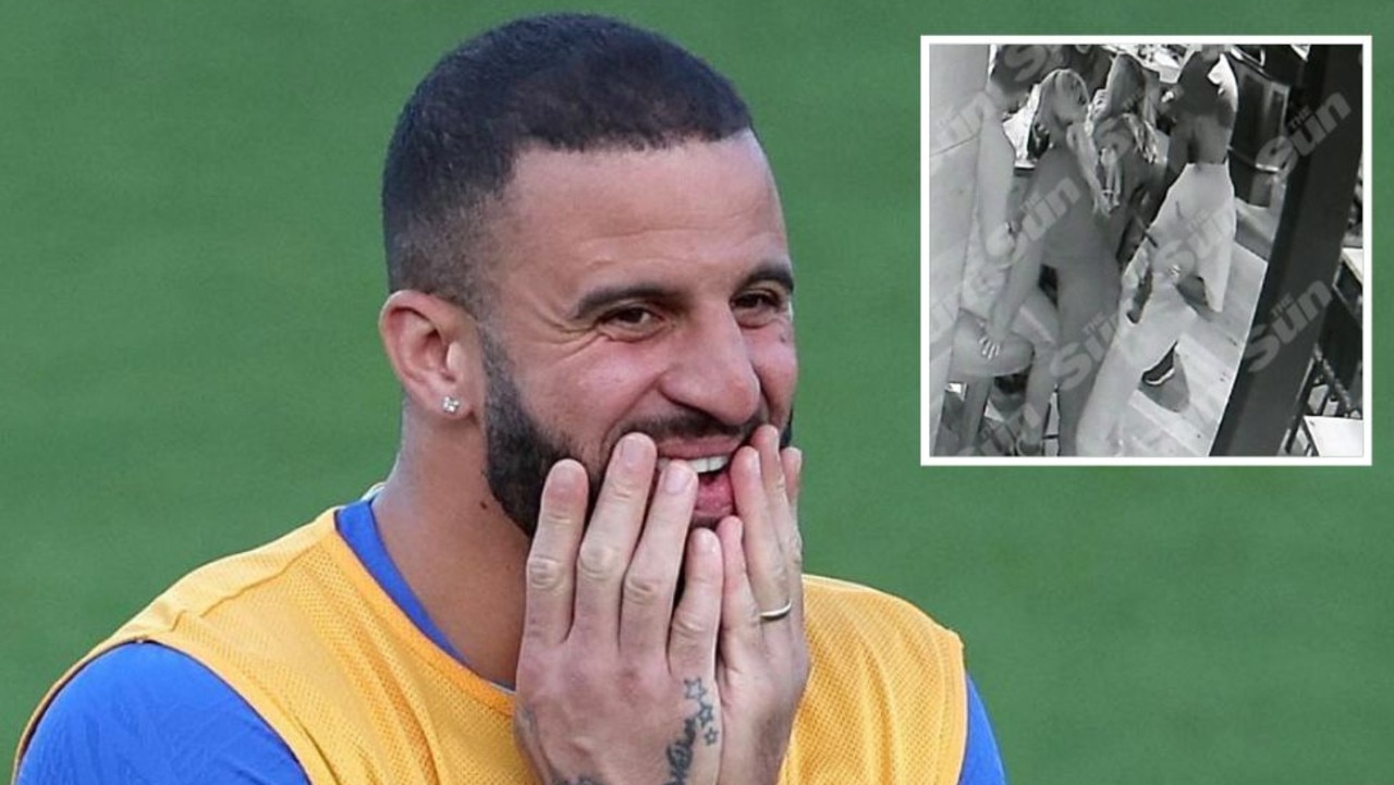 Football news Kyle Walker filmed flashing in bar and kissing a woman, married, Manchester City,