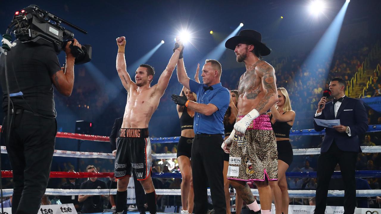 Steve Spark is announced the winner. Photo: Mark Metcalfe/Getty Images