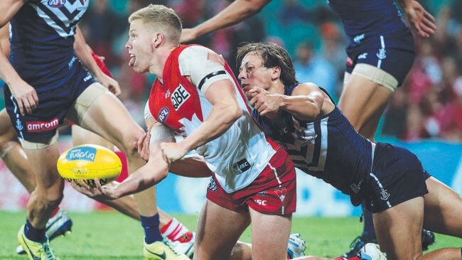 Sydney Swans midfielder Dan Hannebery is in brilliant form. Picture: Phil Hillyard.