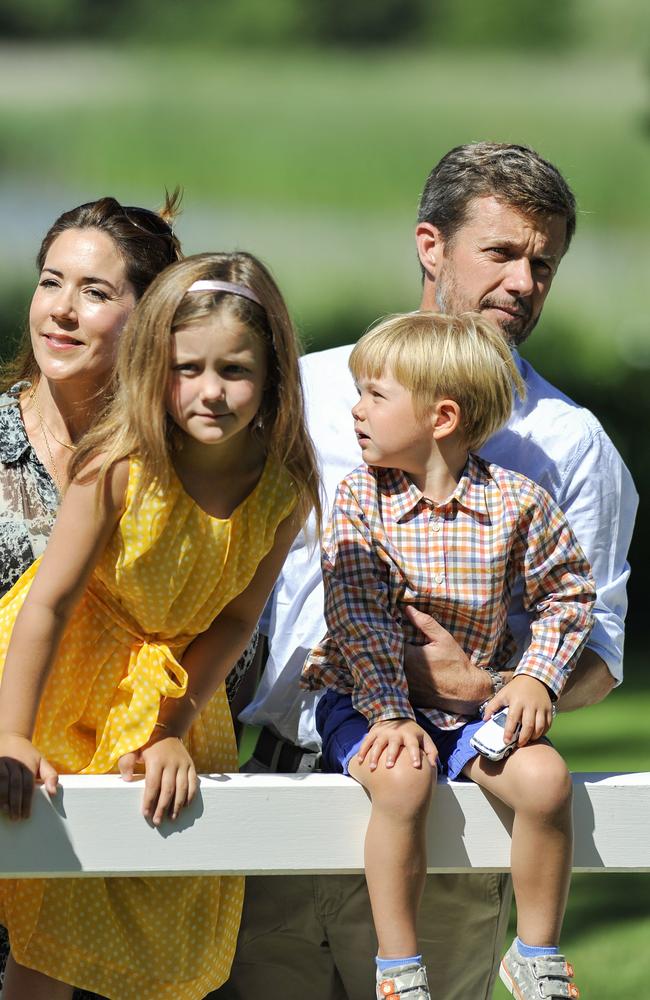 Mary with Princess Isabella, Prince Vincent and Crown Prince Frederik.