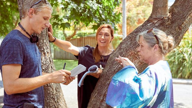 Director JJ Winlove, Claudia Karvan and Noni Hazlehurst discuss a scene from the movie June Again.