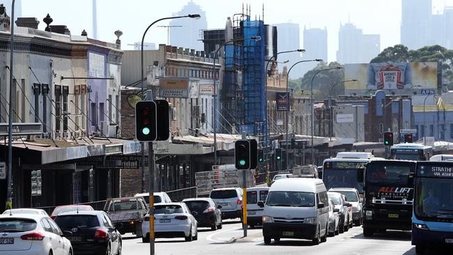 The AM commute on Parramatta Rd at Leichhardt was 17.7km/h. Picture: Richard Dobson