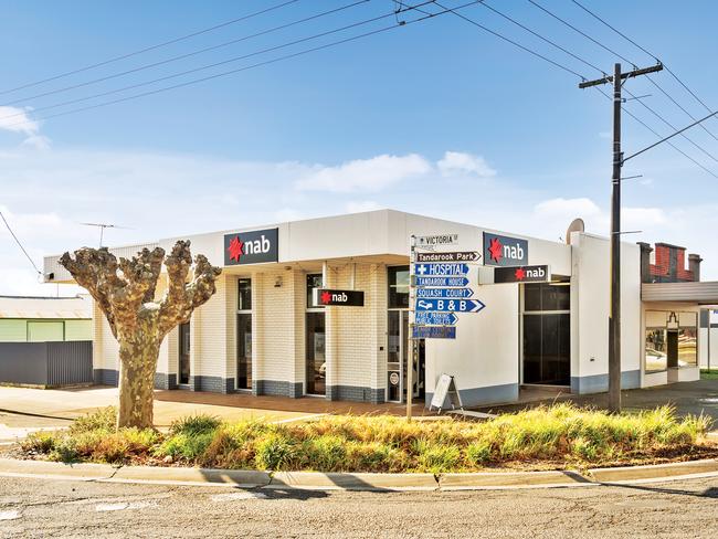 Cobden pic of NAB Bank for Burgess Rawson