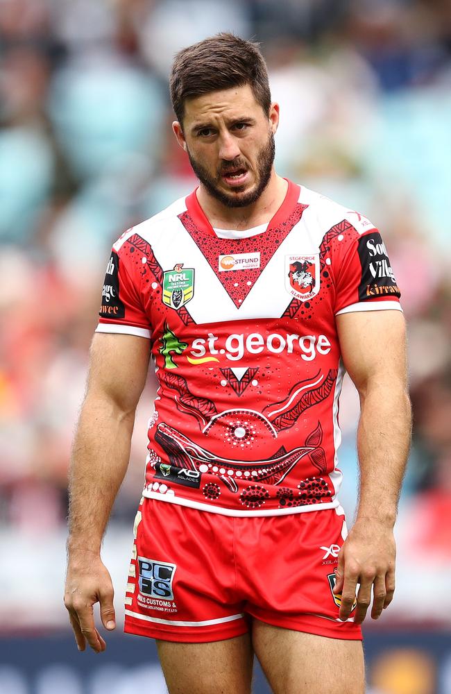 Ben Hunt appears to be carrying mental scars. (Photo by Brendon Thorne/Getty Images)