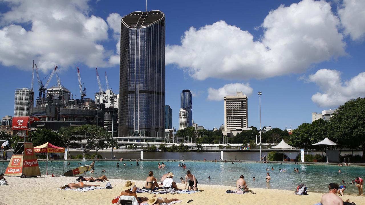 BEFORE: Located on the banks of the Brisbane river, South Bank has become a popular hang out zone for local residents to cool off. This photo was taken a month before flash flooding ripped through the state. Picture: NCA NewsWire/Tertius Pickard