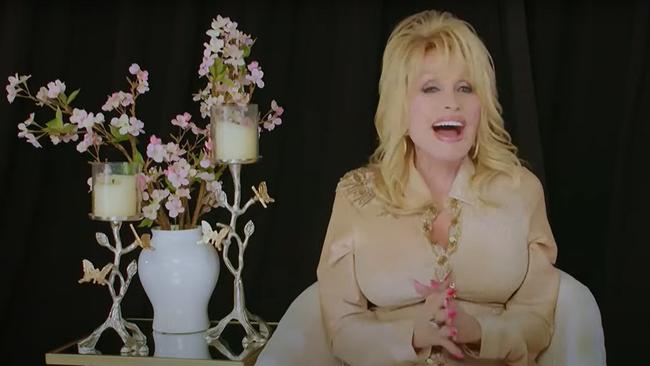 Dolly Parton was among those paying tribute to Olivia Newton-John. Picture: YouTube.