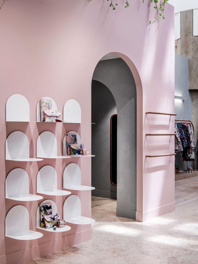 Mott & Mulberry. Photographer: Cathy Schusler.
