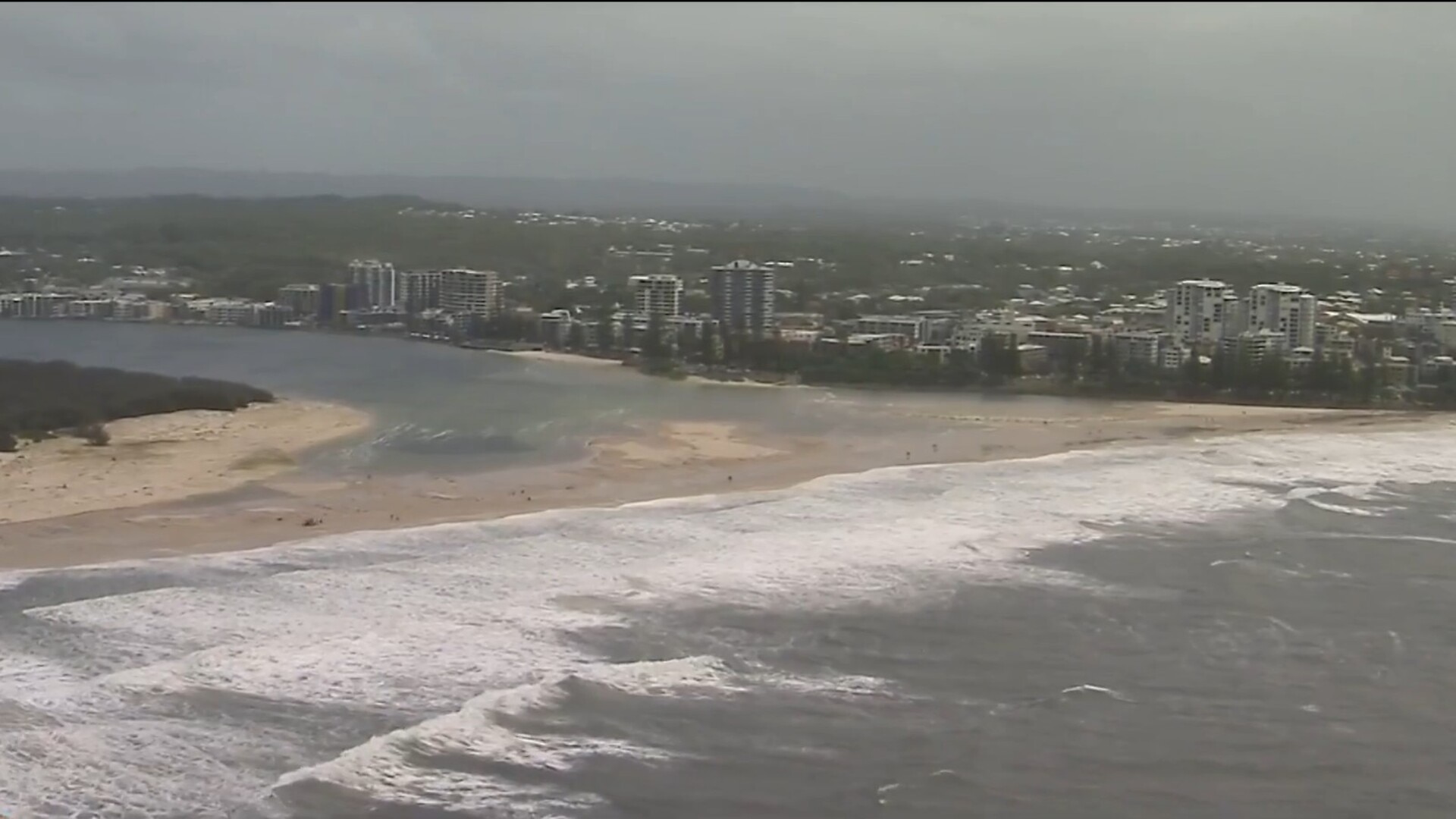 Queensland prepares for Tropical Cyclone Alfred