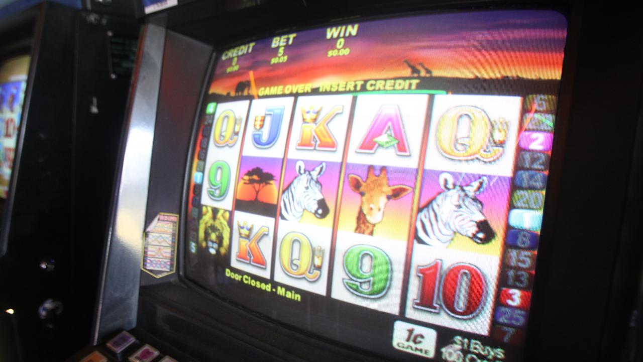 Labor folds on pokie tax gamble