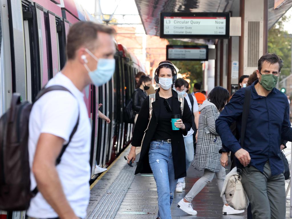 Health Minister Brad Hazzard urged residents in the eastern suburbs to wear a mask if they’re catching public transport. Picture: NCA NewsWire/Damian Shaw