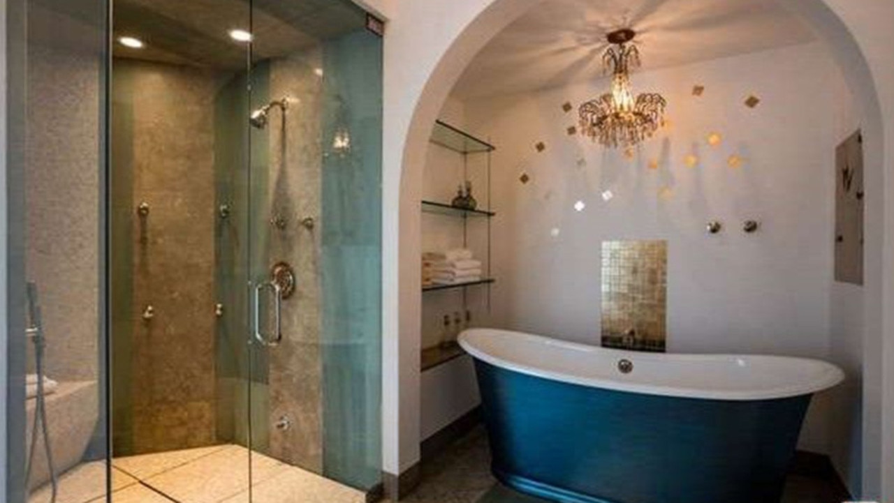 Huge bath and shower. Picture: Realtor