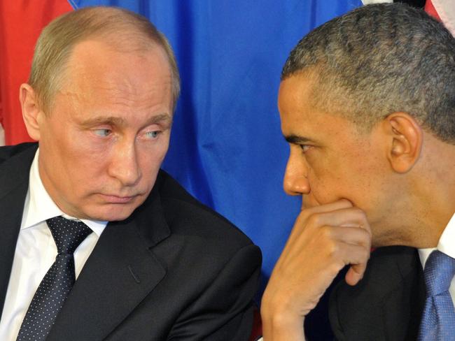 epa04129211 (FILE) A file picture dated 18 June 2012 shows US President Barack Obama (R) talking with Russian President Vladimir Putin (L) during their meeting at Esperansa hotel prior G20 summit in Los Cabos, Mexico. More than 95 per cent of Crimeans voted for the Ukrainian region's accession to Russia in a controversial referendum on 16 March, according to preliminary results. The White House on 16 March 2014 said that President Obama told his Russian counterpart that the US would not recognize the Crimean vote as it violated the Ukrainian constitution. Furthermore, the US were 'prepared to impose additional costs on Russia for its actions.' EPA/ALEXEI NIKOLSKY/RIA NOVOSTI/KREMLIN POOL *** Local Caption *** 50394581